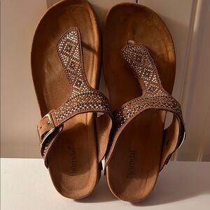 Women’s Sandals with Beading
